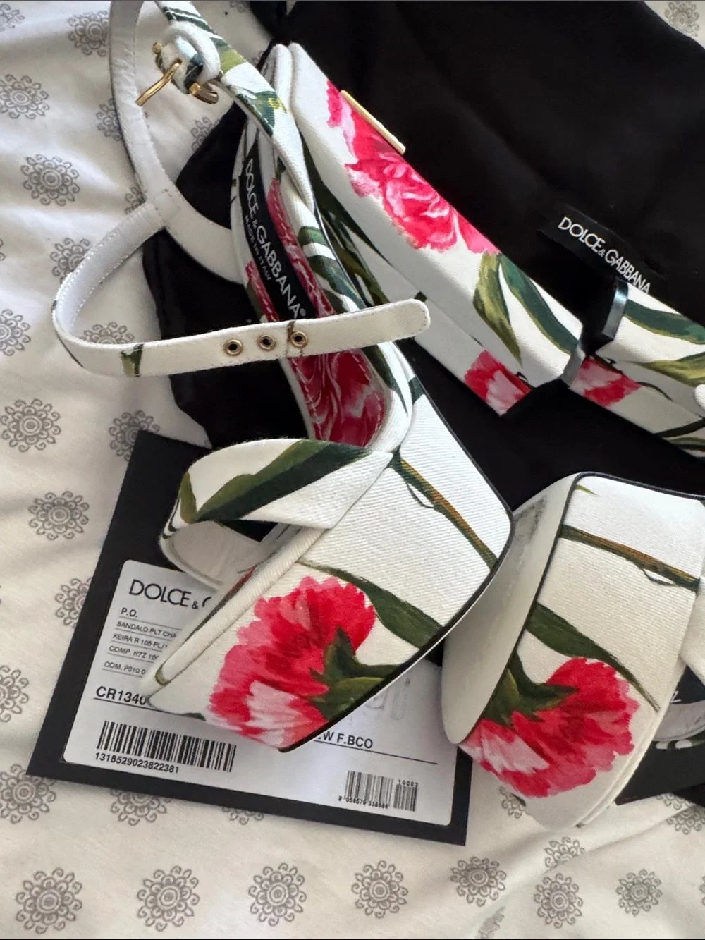 Authentic Dolce & Gabbana White Floral Print Slingback platform Heels 36.5